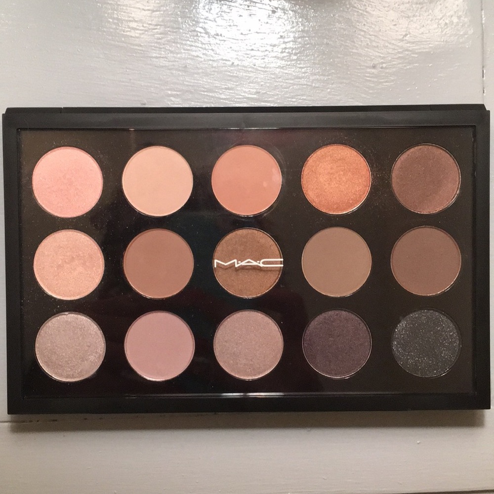 Mac eyeshadow palette